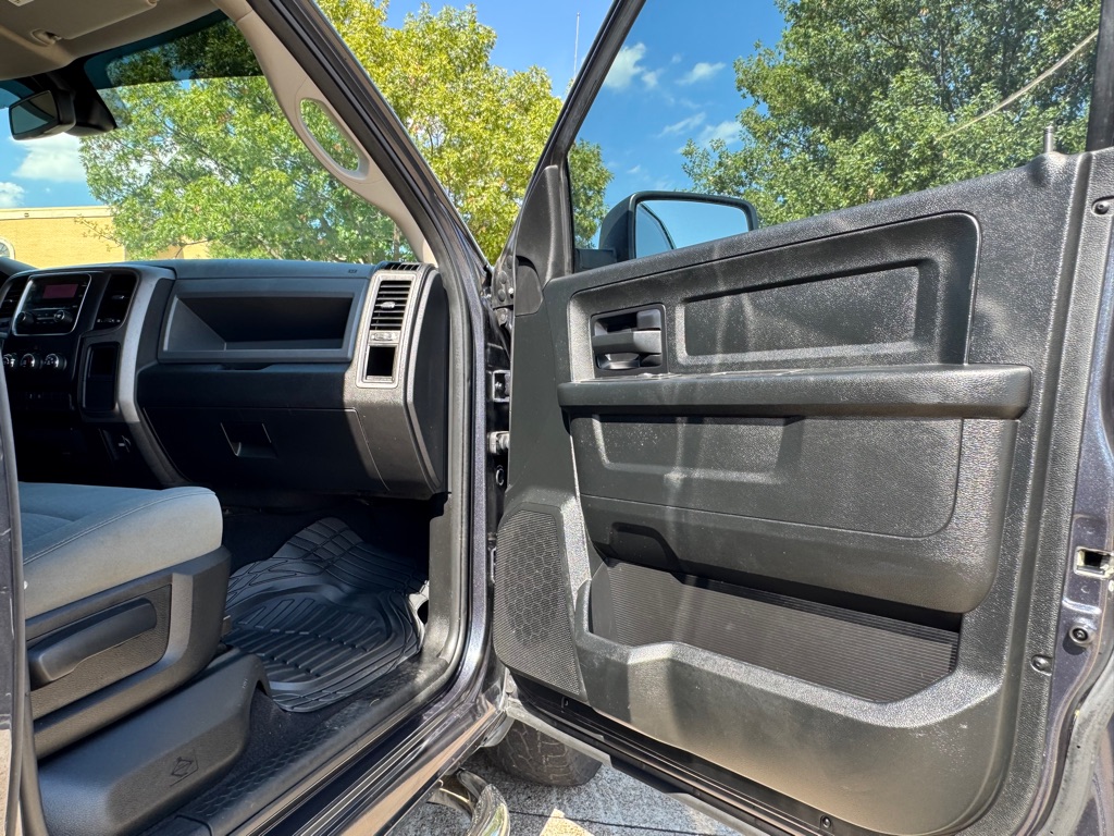 Photo 23 of this RAM 1500