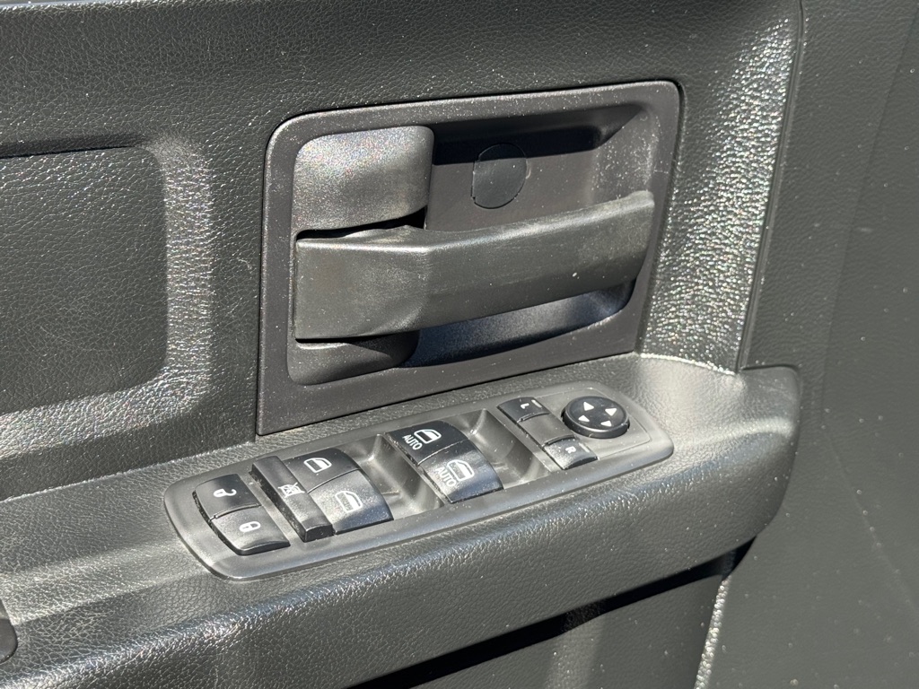 Photo 6 of this RAM 1500