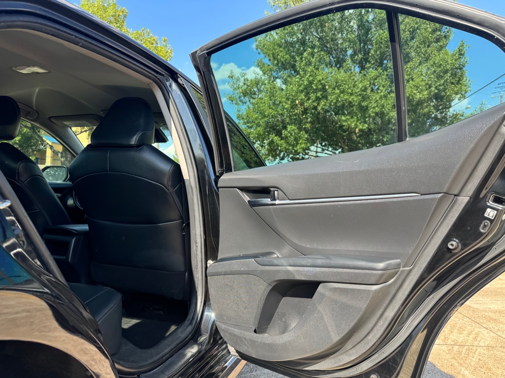 Photo 27 of this TOYOTA CAMRY