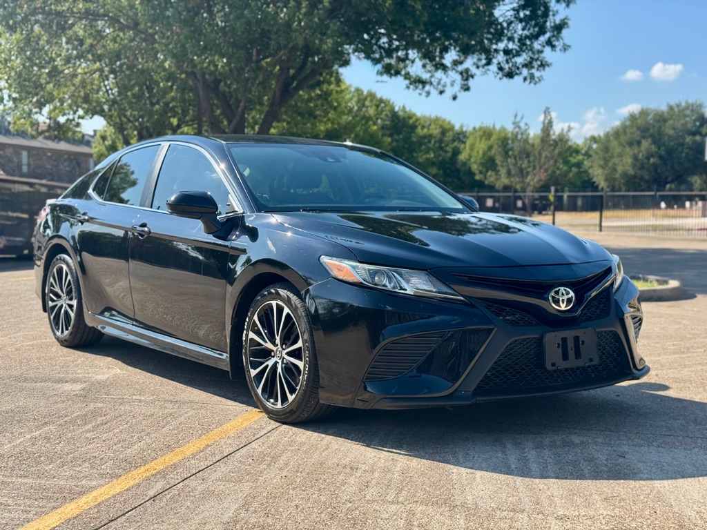 Photo 2 of this TOYOTA CAMRY