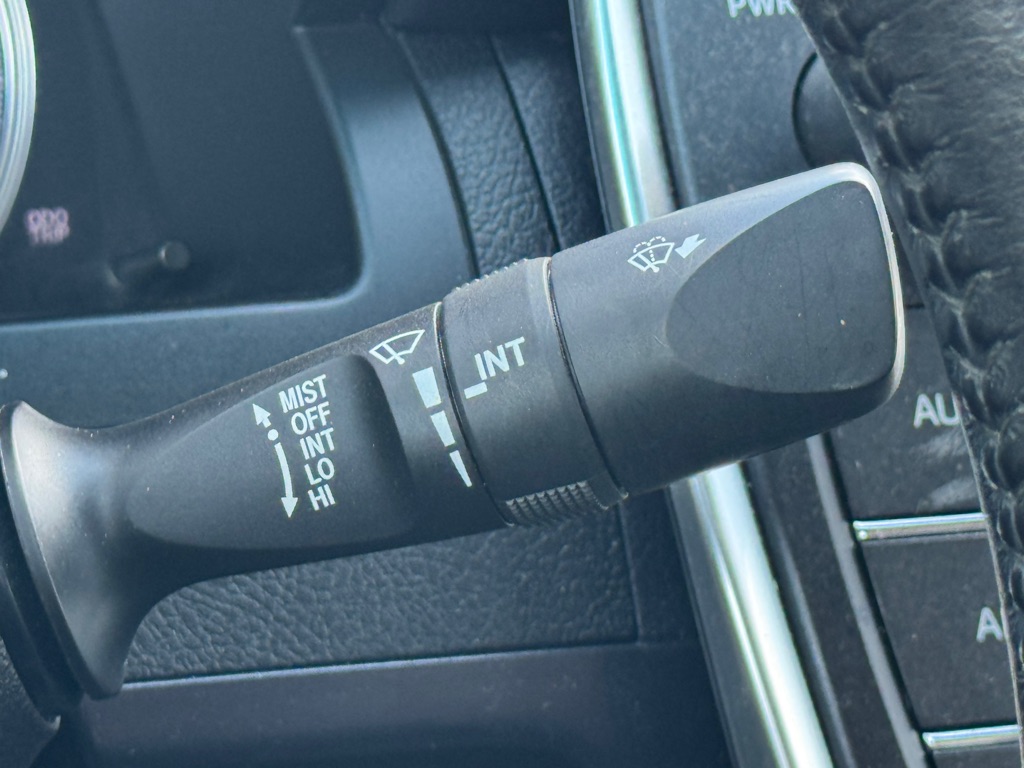 Photo 14 of this TOYOTA CAMRY