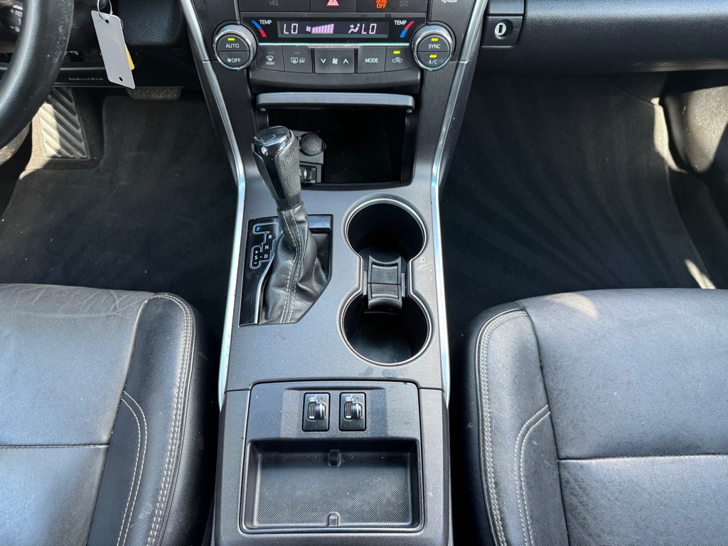 Photo 17 of this TOYOTA CAMRY