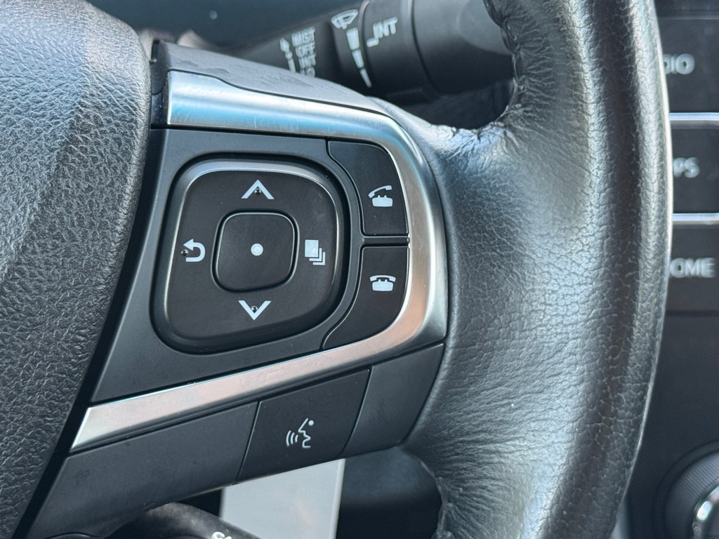 Photo 12 of this TOYOTA CAMRY