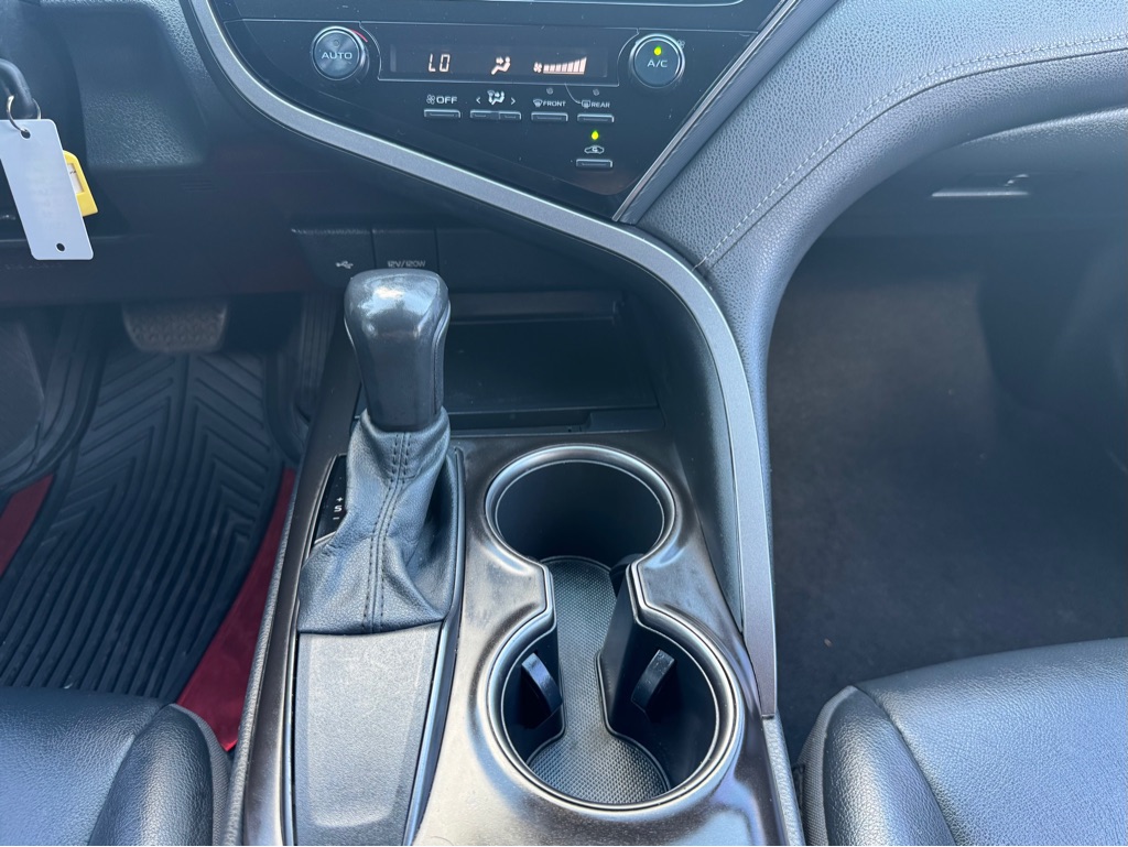 Photo 16 of this TOYOTA CAMRY