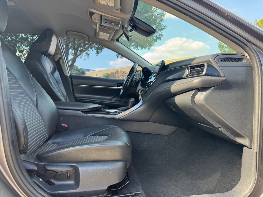 Photo 28 of this TOYOTA CAMRY
