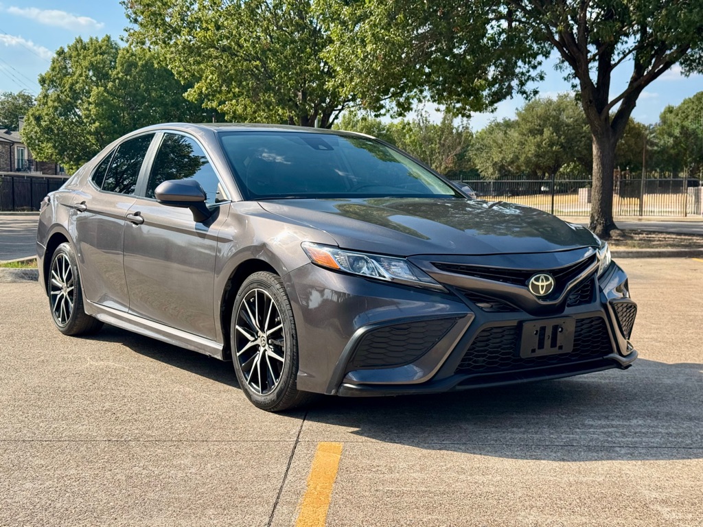 Photo 2 of this TOYOTA CAMRY