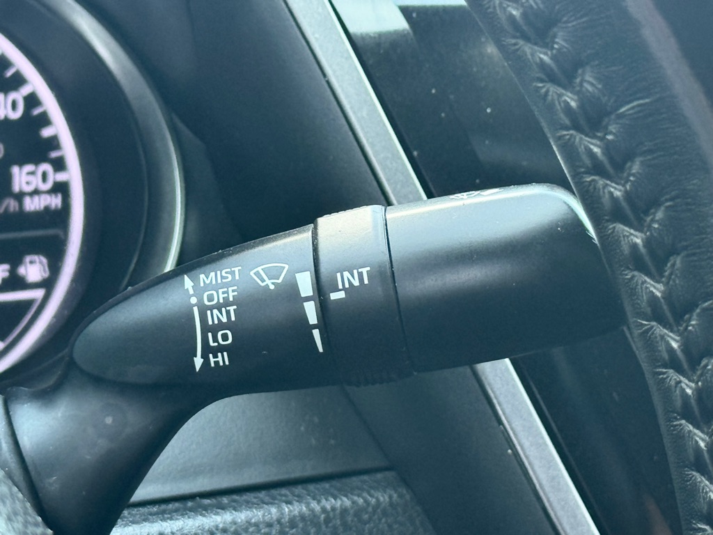 Photo 13 of this TOYOTA CAMRY