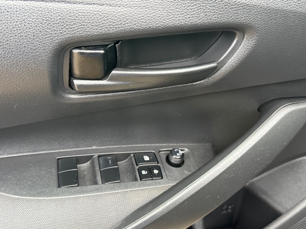 Photo 6 of this TOYOTA COROLLA