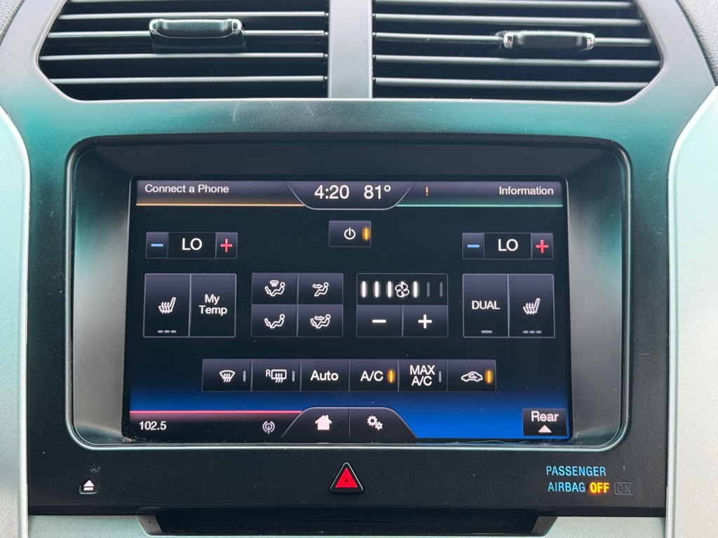 Photo 21 of this FORD EXPLORER