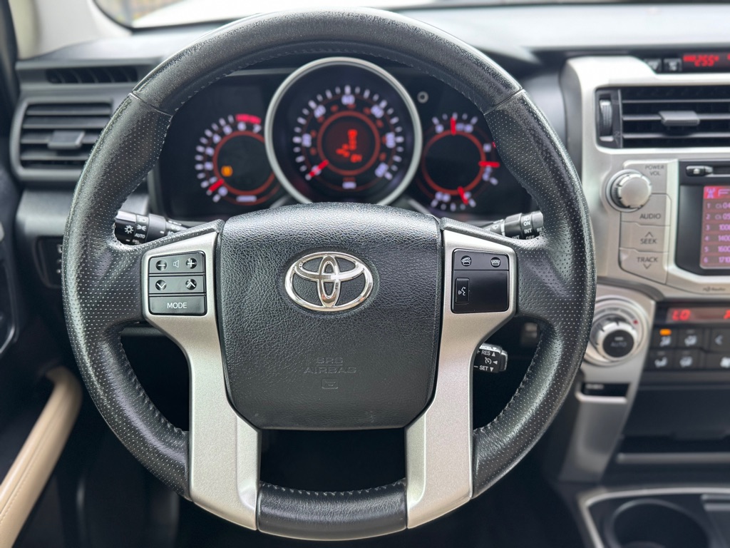 Photo 11 of this TOYOTA 4RUNNER