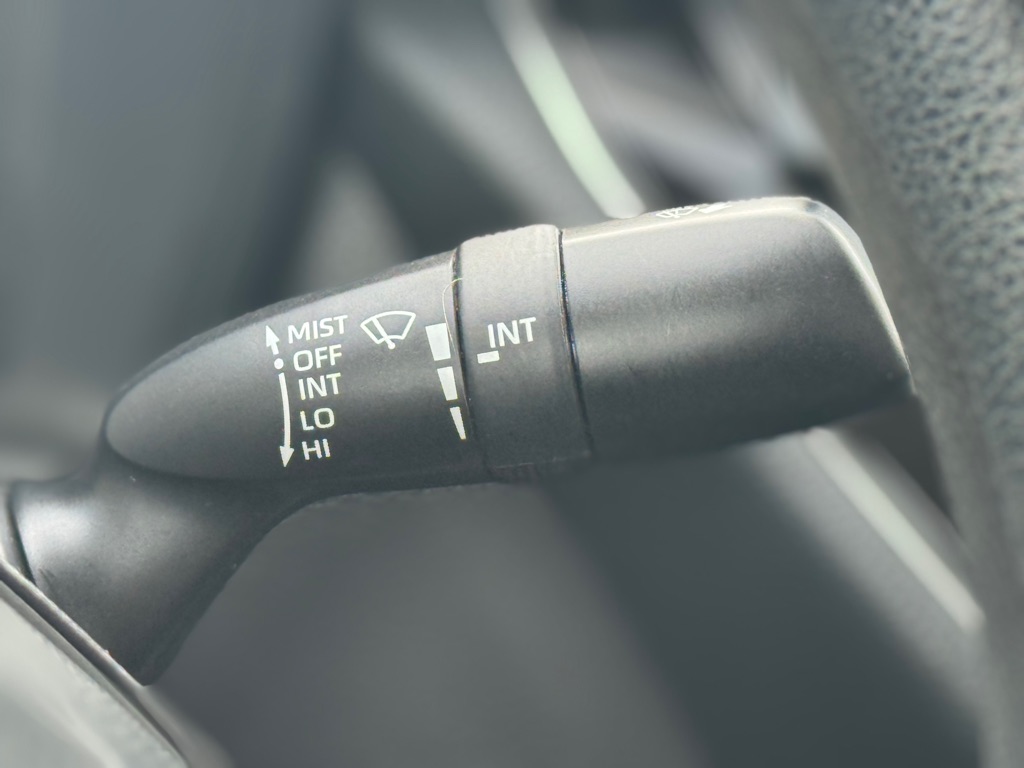 Photo 13 of this TOYOTA COROLLA