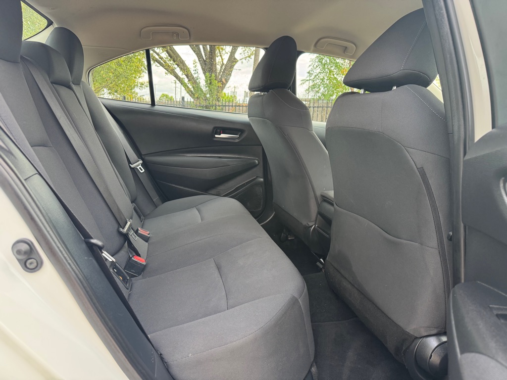 Photo 28 of this TOYOTA COROLLA