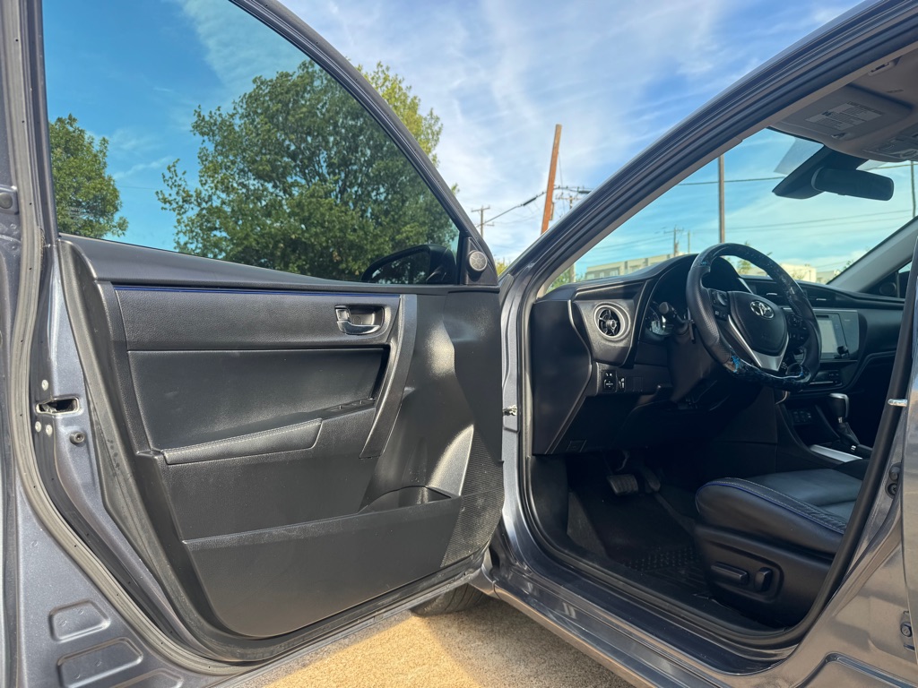 Photo 6 of this TOYOTA COROLLA