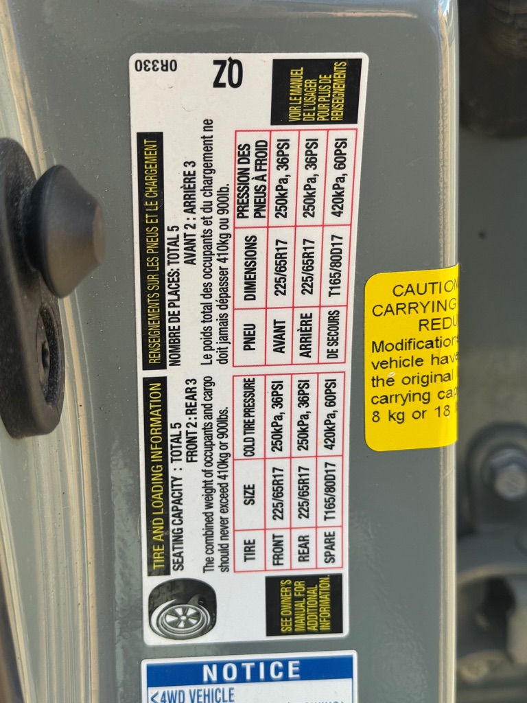 Photo 32 of this TOYOTA RAV4 HYBRID
