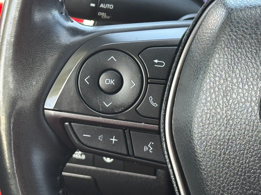 Photo 12 of this TOYOTA CAMRY HYBRID
