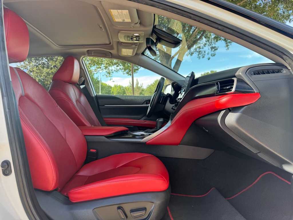 Photo 30 of this TOYOTA CAMRY HYBRID