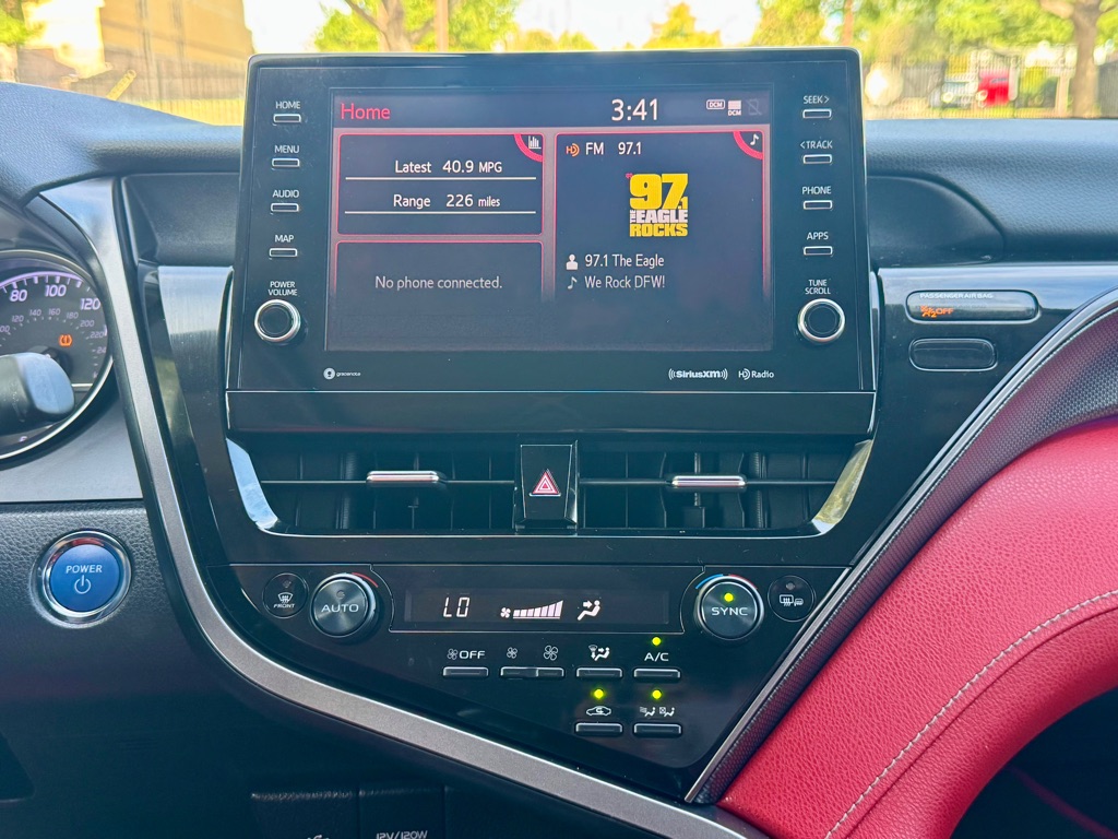Photo 19 of this TOYOTA CAMRY HYBRID