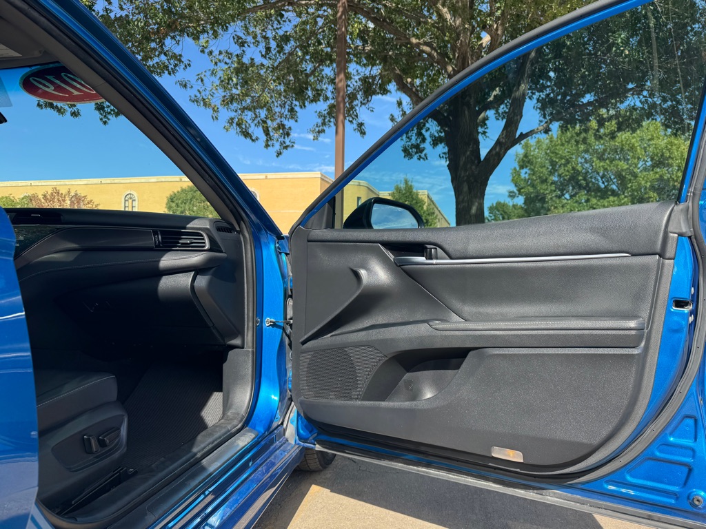 Photo 26 of this TOYOTA CAMRY
