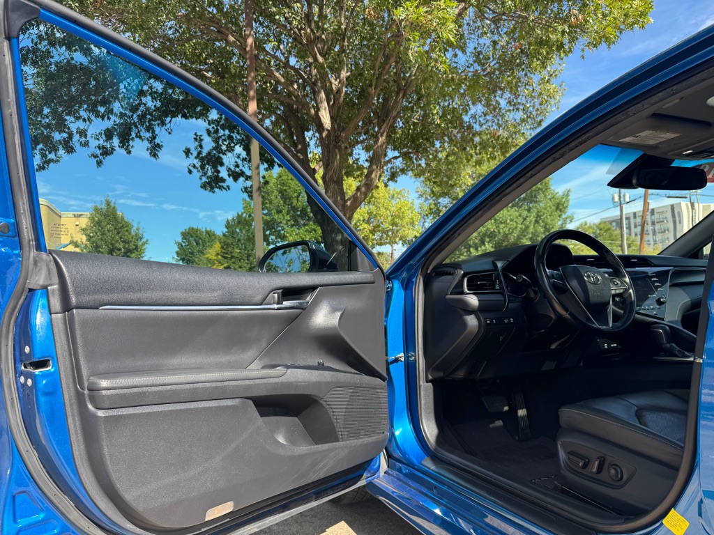 Photo 7 of this TOYOTA CAMRY