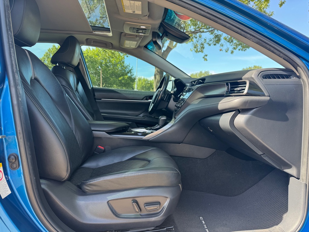 Photo 27 of this TOYOTA CAMRY