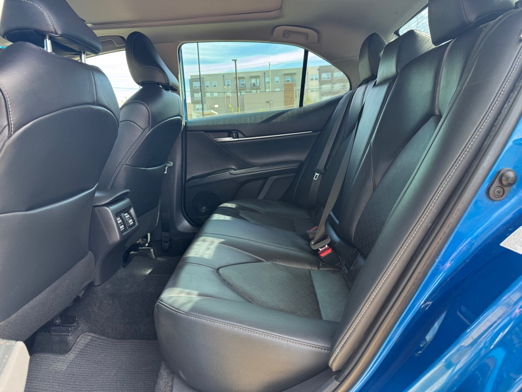 Photo 25 of this TOYOTA CAMRY