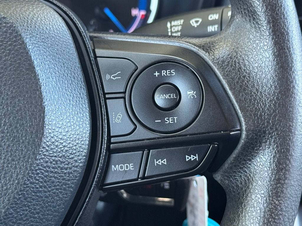 Photo 11 of this TOYOTA RAV4 HYBRID