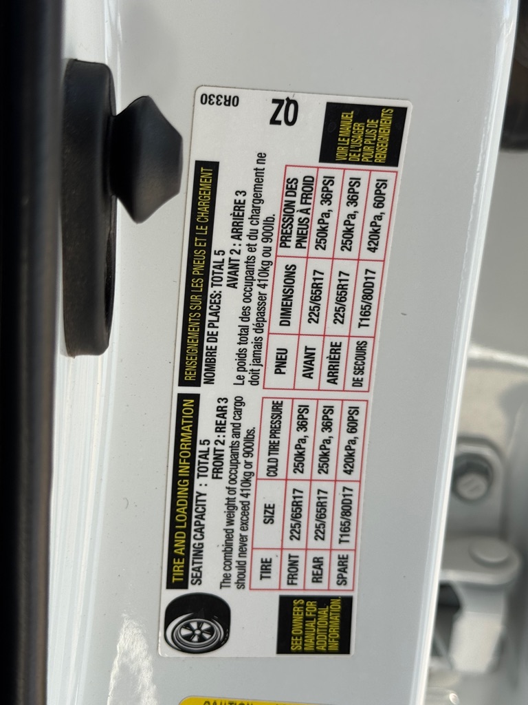 Photo 31 of this TOYOTA RAV4 HYBRID