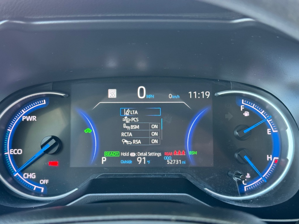 Photo 14 of this TOYOTA RAV4 HYBRID