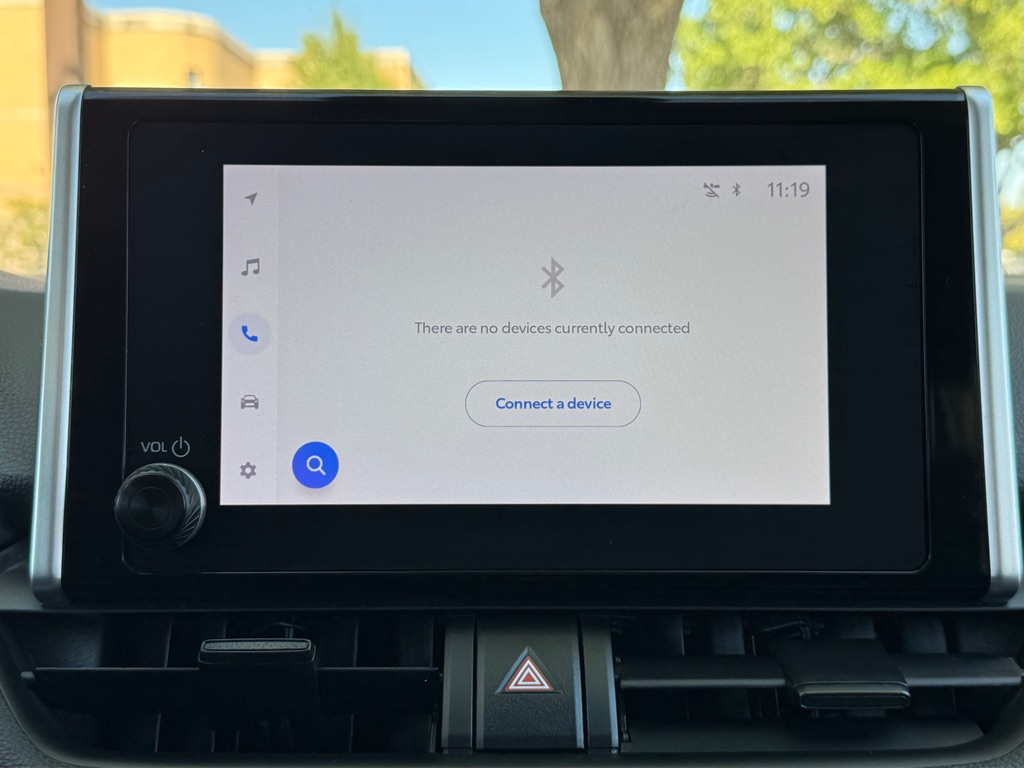 Photo 18 of this TOYOTA RAV4 HYBRID