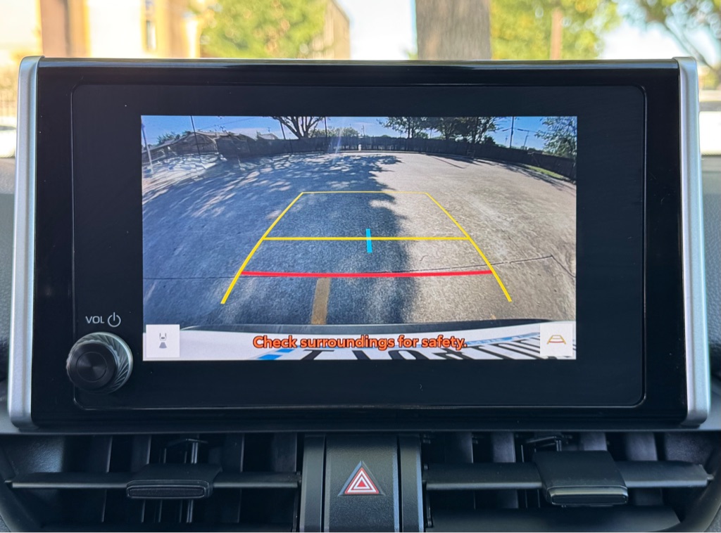 Photo 21 of this TOYOTA RAV4 HYBRID