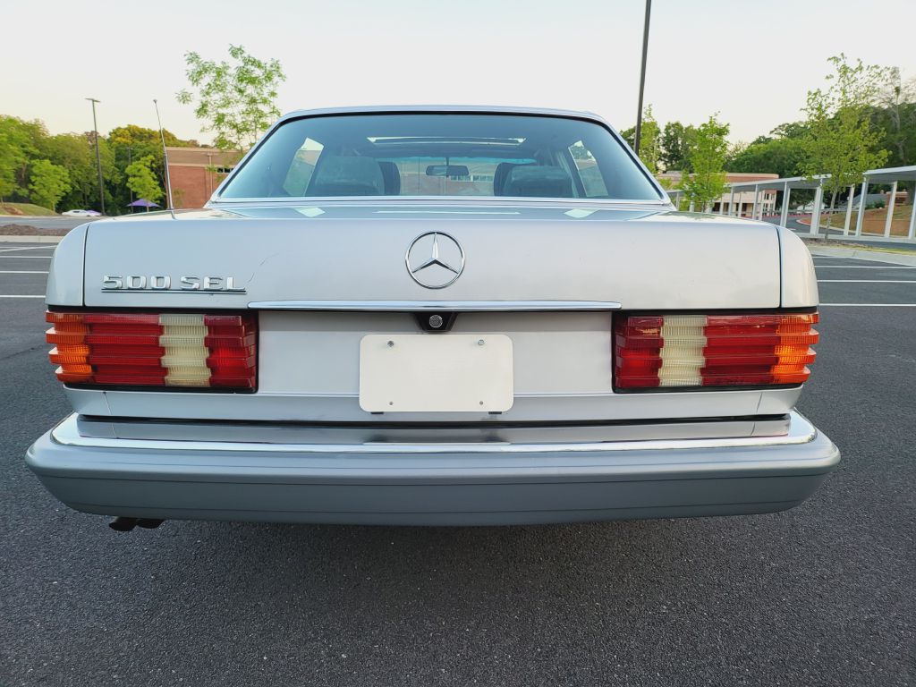 Photo 4 of this MERCEDES-BENZ 500