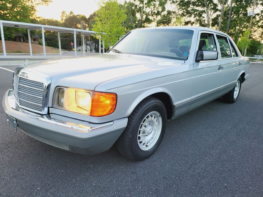 Photo 9 of this MERCEDES-BENZ 500