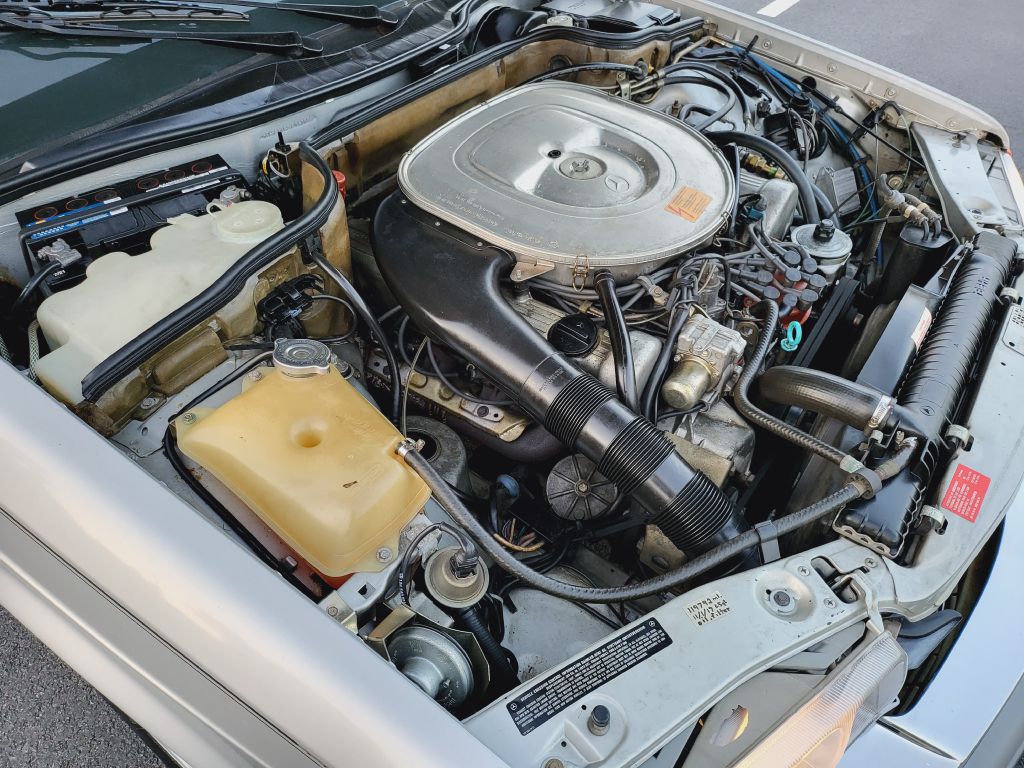 Photo 12 of this MERCEDES-BENZ 500