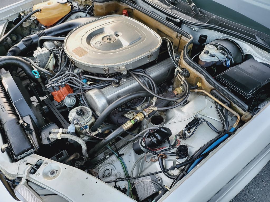 Photo 13 of this MERCEDES-BENZ 500