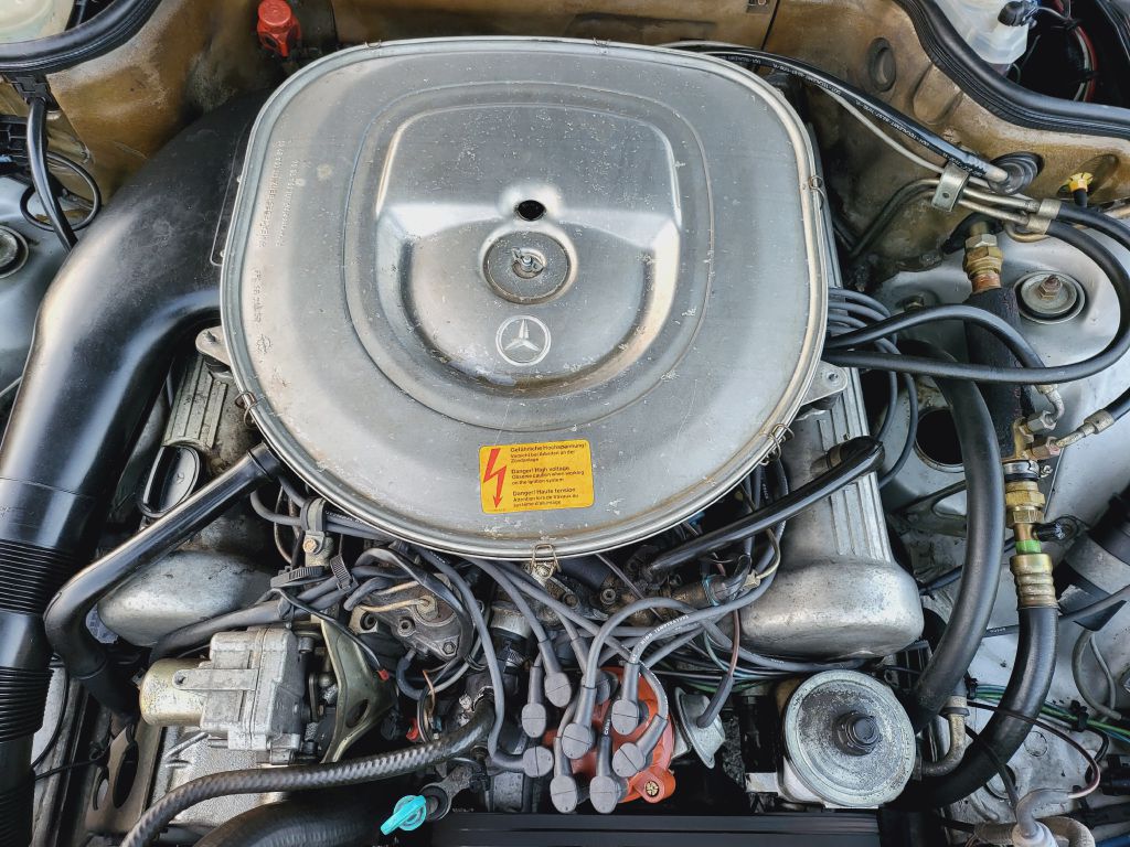Photo 14 of this MERCEDES-BENZ 500