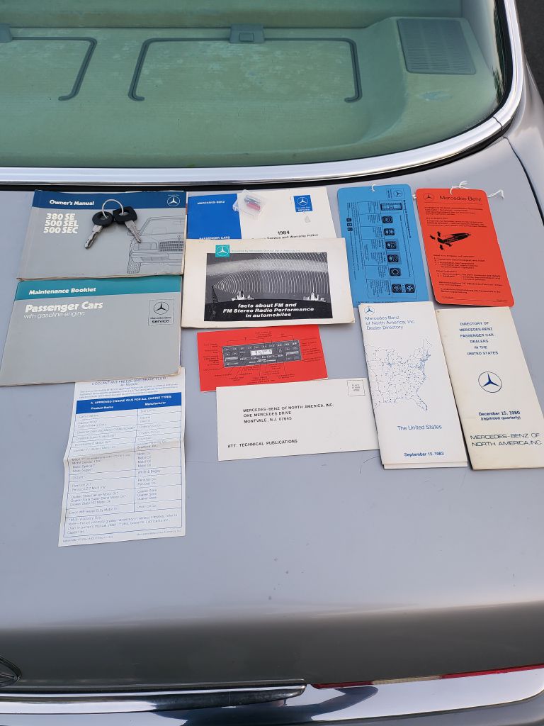 Photo 39 of this MERCEDES-BENZ 500