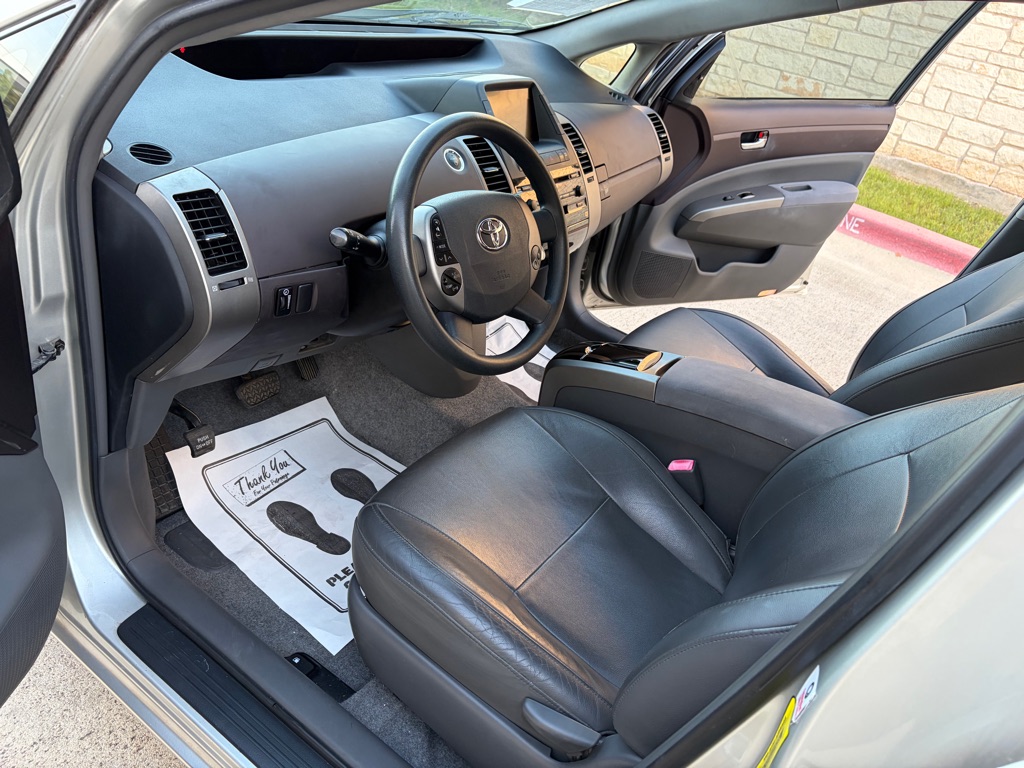 Photo 8 of this TOYOTA PRIUS