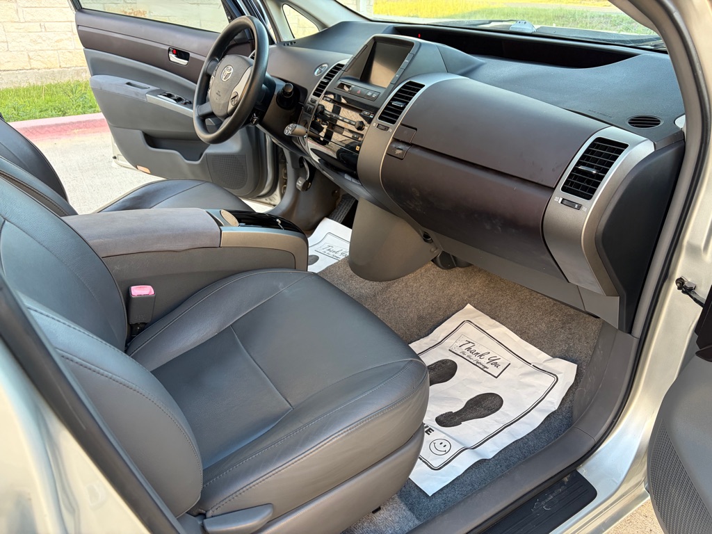 Photo 5 of this TOYOTA PRIUS