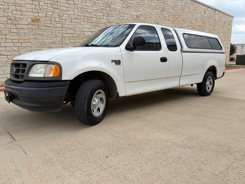 Photo 4 of this FORD F150