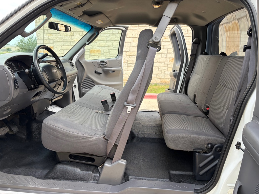 Photo 9 of this FORD F150
