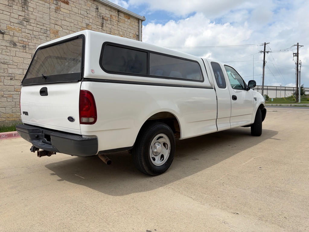Photo 2 of this FORD F150