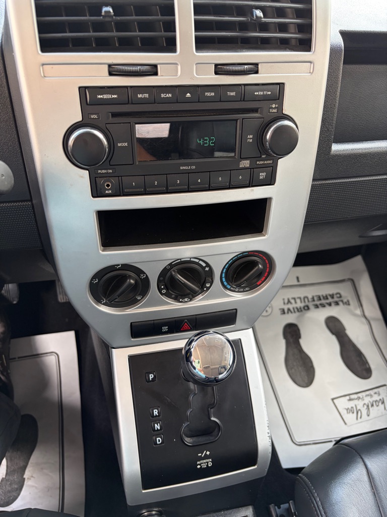 Photo 10 of this JEEP PATRIOT
