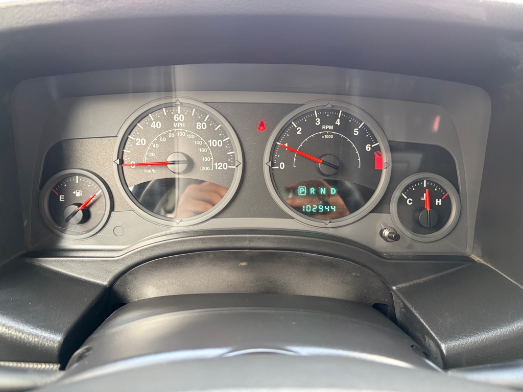 Photo 11 of this JEEP PATRIOT
