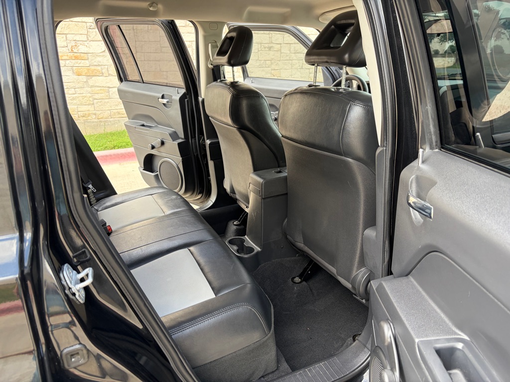 Photo 6 of this JEEP PATRIOT