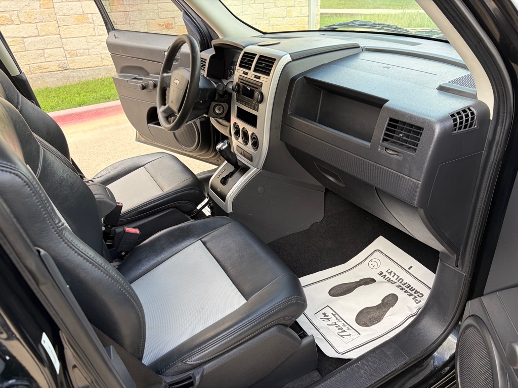 Photo 5 of this JEEP PATRIOT