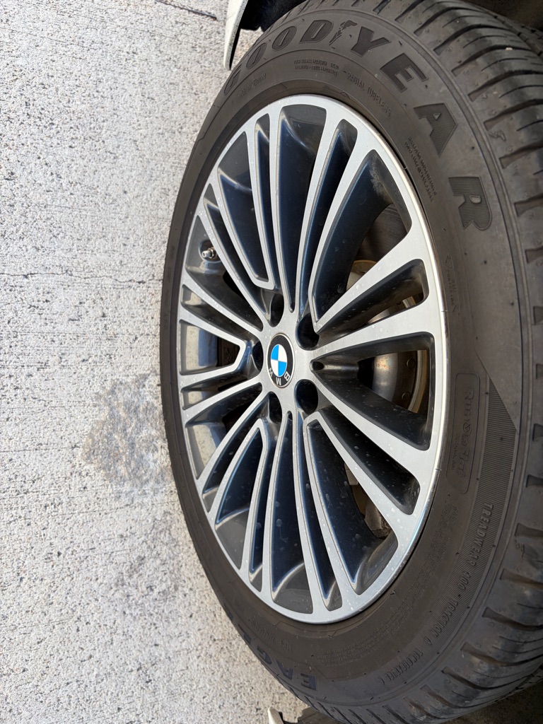 Photo 16 of this BMW 540