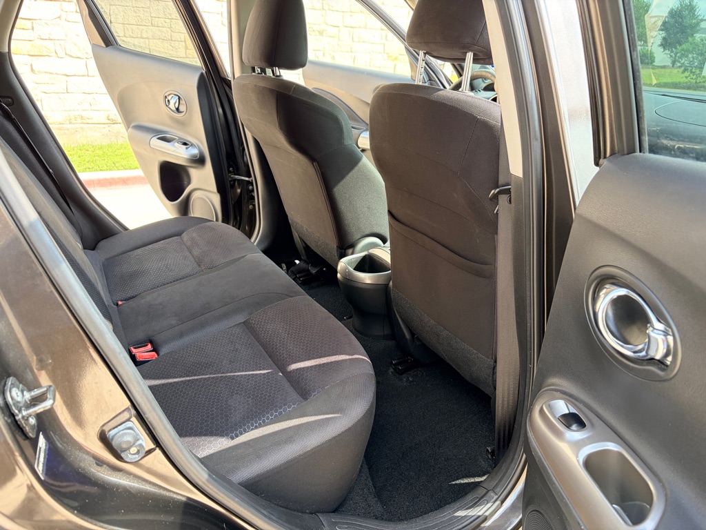 Photo 6 of this NISSAN JUKE
