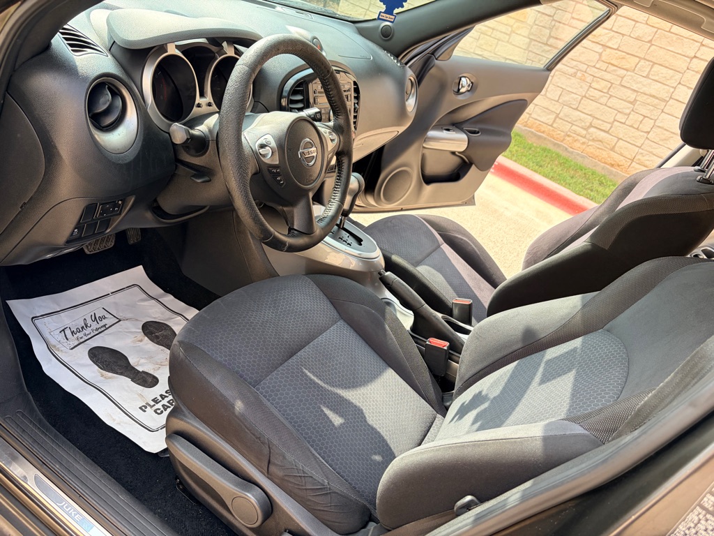 Photo 8 of this NISSAN JUKE