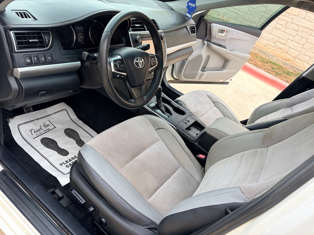 Photo 8 of this TOYOTA CAMRY