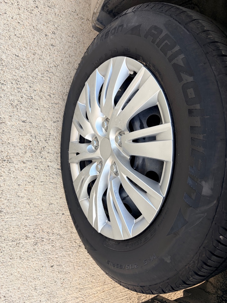 Photo 11 of this TOYOTA CAMRY